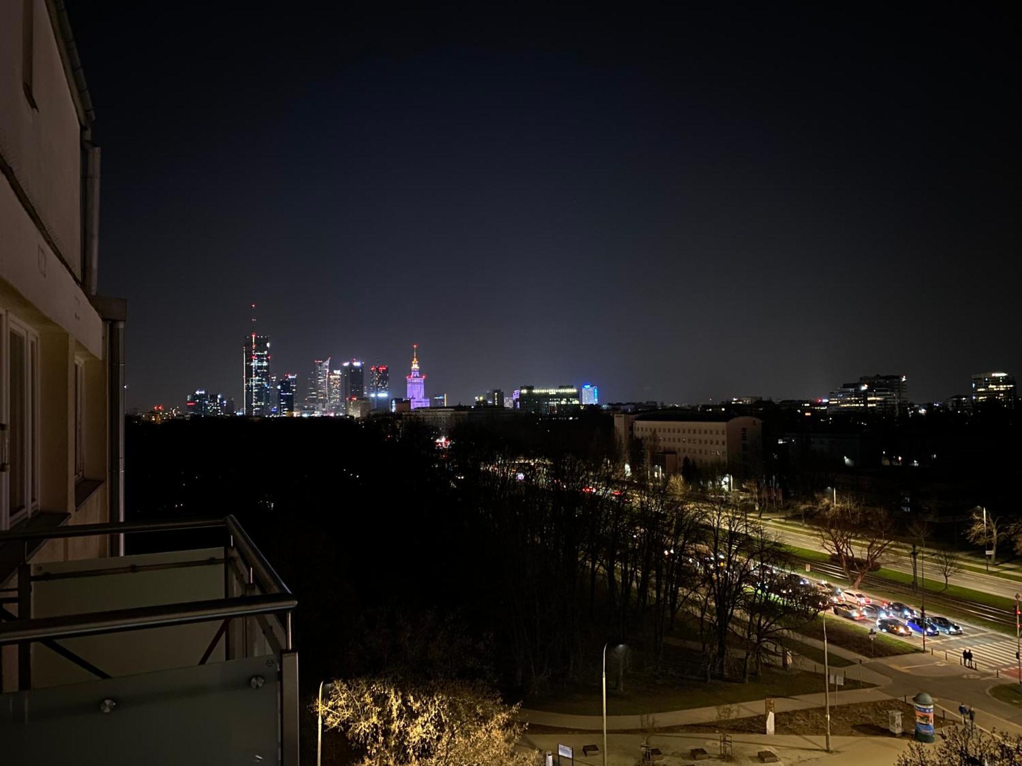 Found Space Metro Pole Mokotowskie 5 Min From Centrum Warszawa